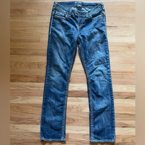 Silver Jeans Co. Tuesday Mid Straight Leg Jeans - Picture 2 of 11